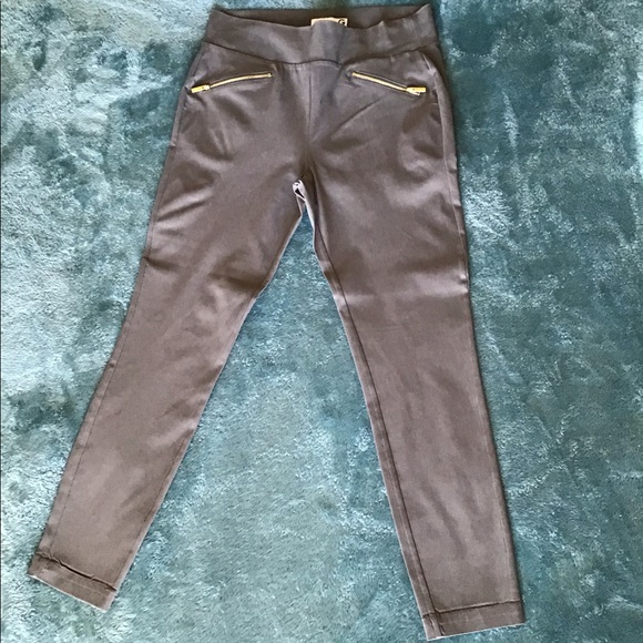 Pants - Picture 2 of 8